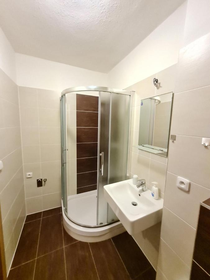 Apartman Na Kraji Lesa Všemina 외부 사진