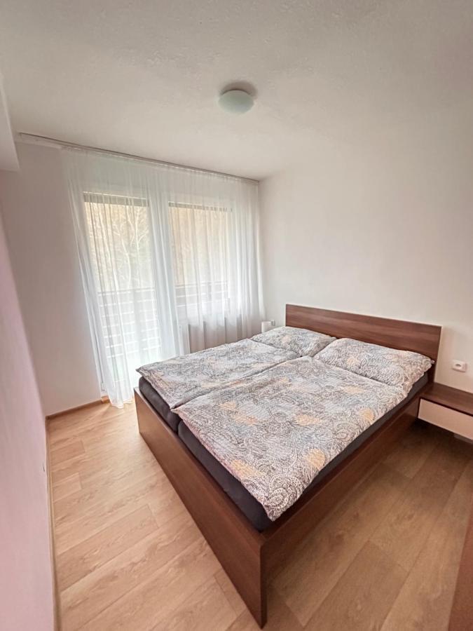 Apartman Na Kraji Lesa Všemina 외부 사진