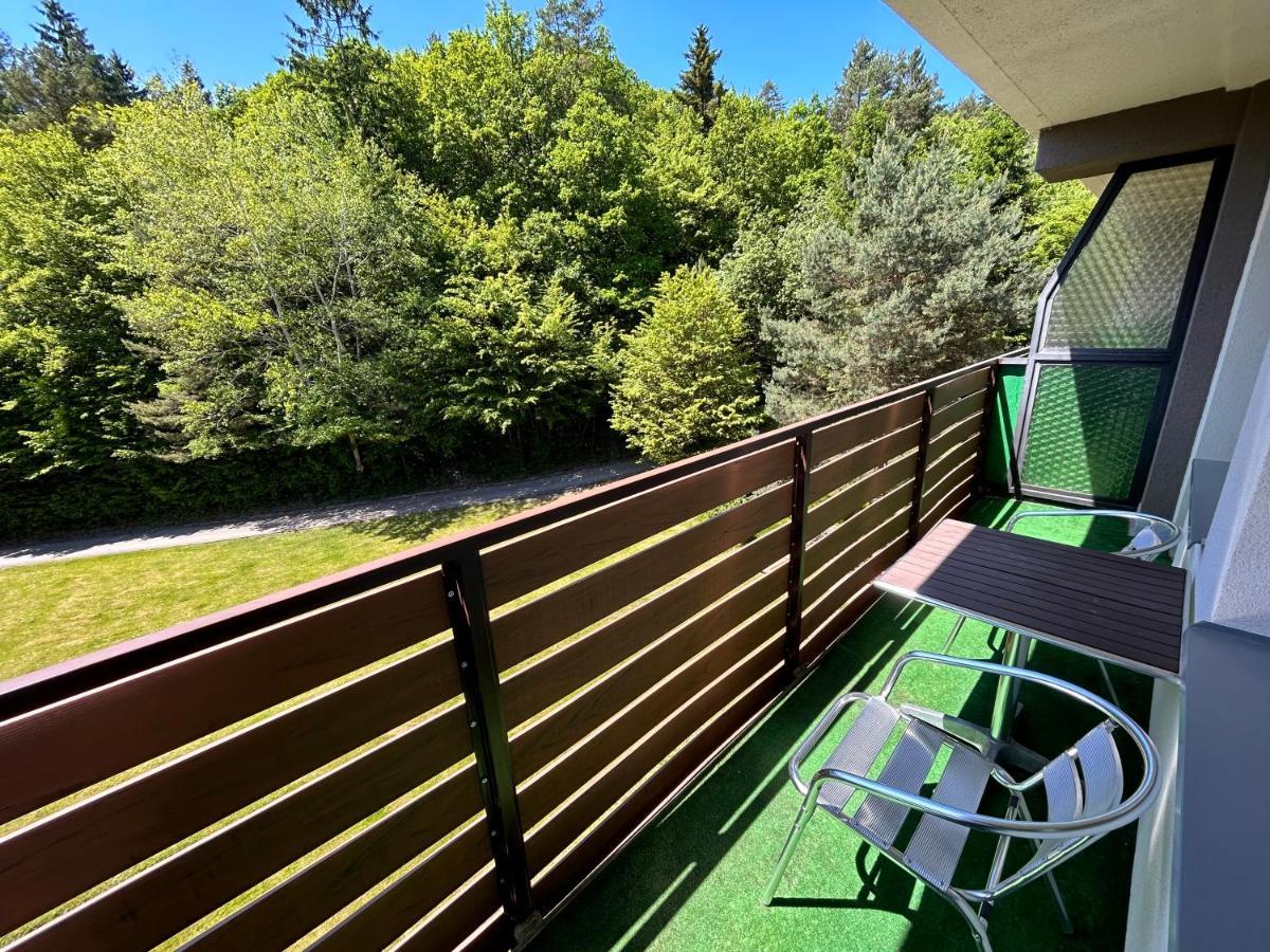 Apartman Na Kraji Lesa Všemina 외부 사진